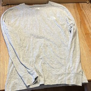 The North Face women’s Heather Gray Long Sleeve Tee
